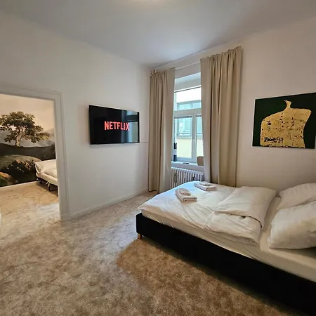 아파트 Design 3Br Old Town Apt With Castel & Cathedral View-Free Parking