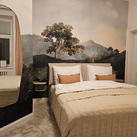 아파트 Design 3br Old Town With Castel & Cathedral View-free Parking