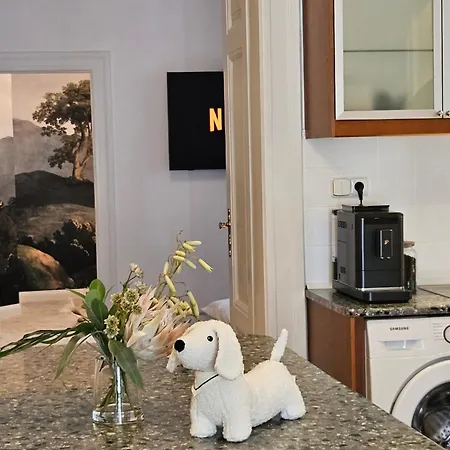 Design 3Br Old Town Apt With Castel & Cathedral View-Free Parking 브라티슬라바